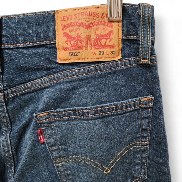 LEVIS 502 Taper Fit Dark Wash Denim Jeans, 29 X 32 - Picture 6 of 7